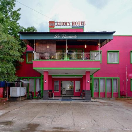 Reddoorz Near Citraland Waterpark Kendari Hotel Lepoleop Eksteriør billede