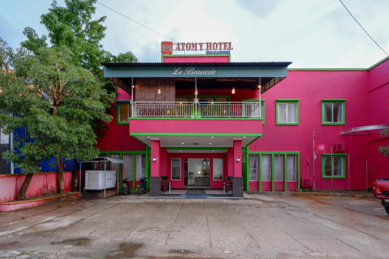 Reddoorz Near Citraland Waterpark Kendari Hotel Lepoleop Eksteriør billede