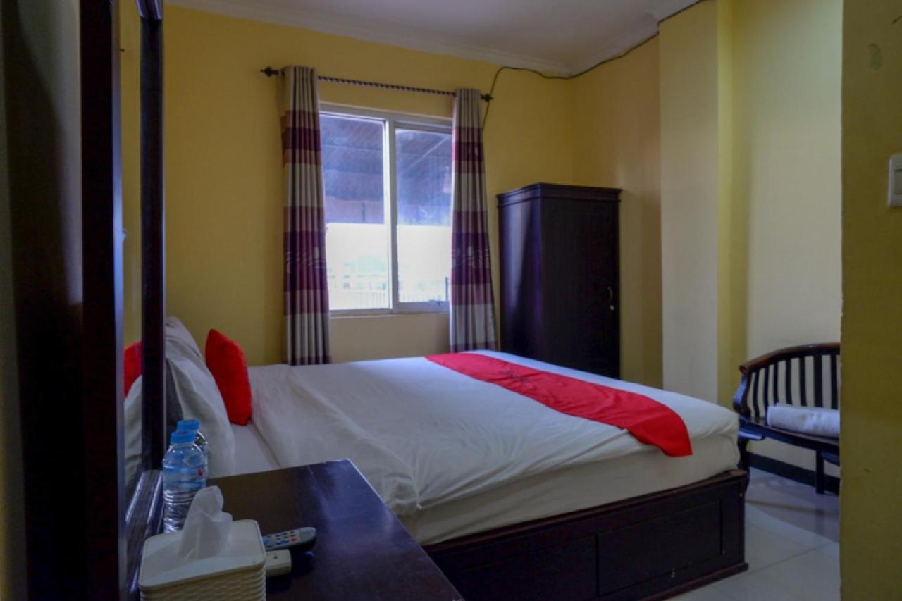 Reddoorz Near Citraland Waterpark Kendari Hotel Lepoleop Eksteriør billede