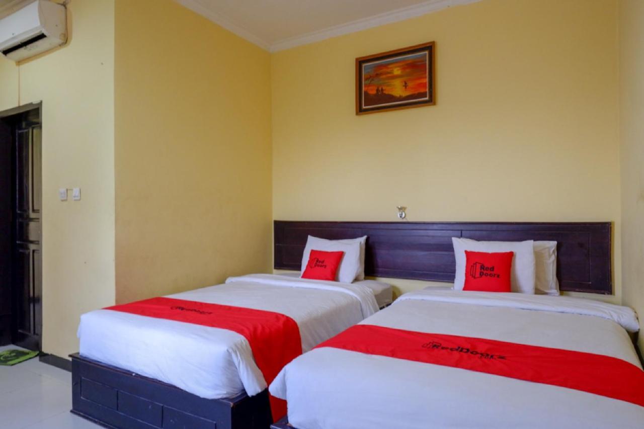 Reddoorz Near Citraland Waterpark Kendari Hotel Lepoleop Eksteriør billede
