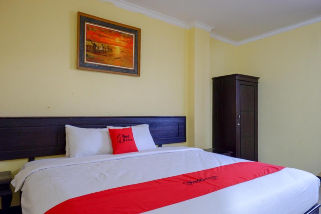 Reddoorz Near Citraland Waterpark Kendari Hotel Lepoleop Eksteriør billede
